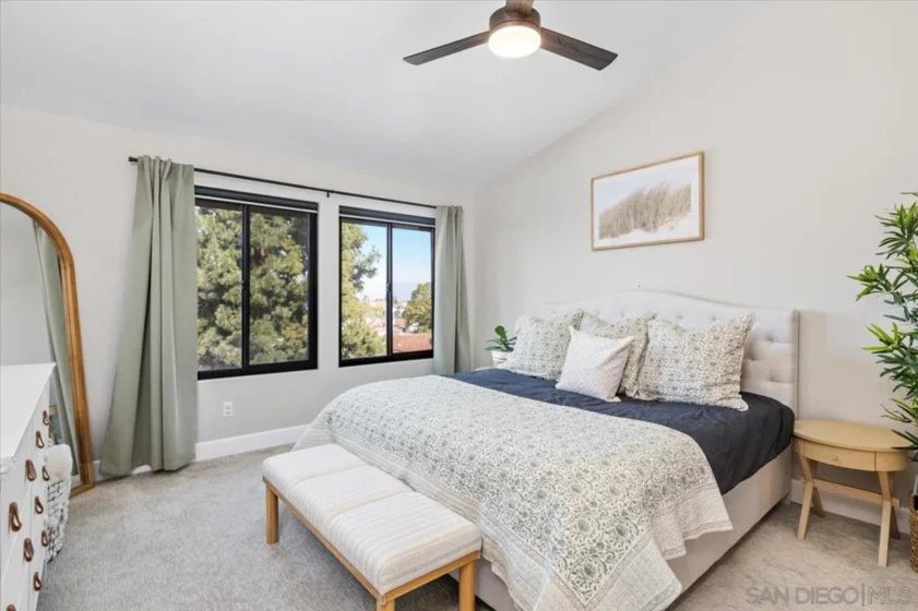 16266 Avenida Venusto #E photo 5
