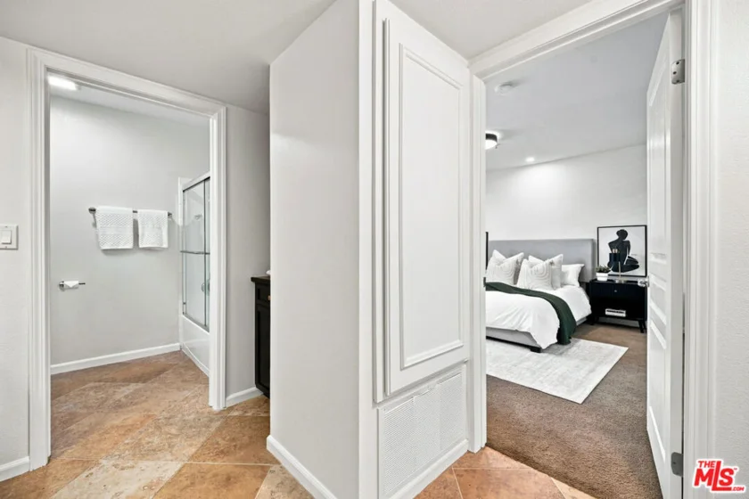 7320 Hawthorn Avenue #425 photo 25