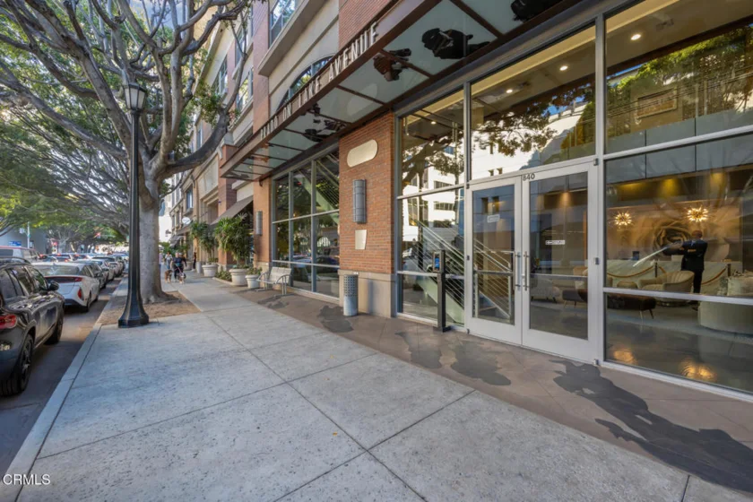 840 E Green Street #219 photo 1