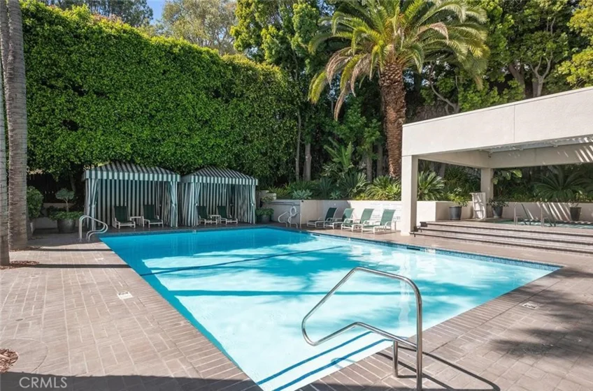 1131 Alta Loma photo 19
