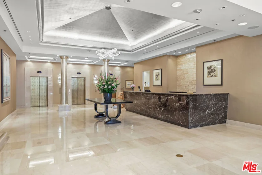10724 Wilshire Boulevard #1501 photo 39