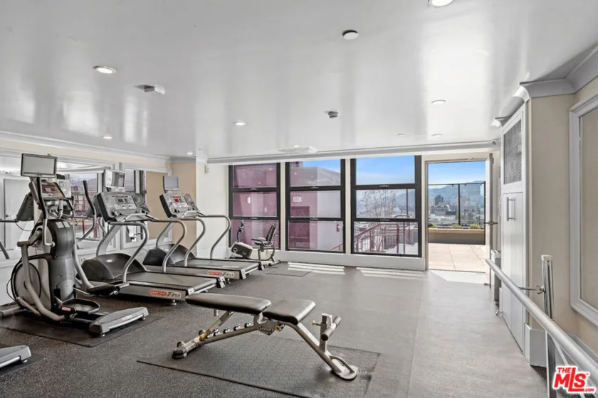 1645 N Vine Street #606 photo 24