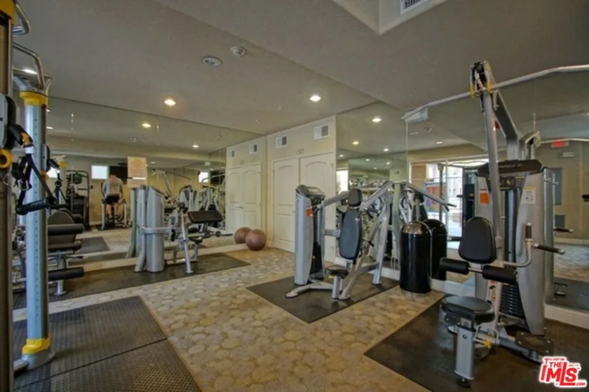 360 W Avenue 26 #340 photo 3