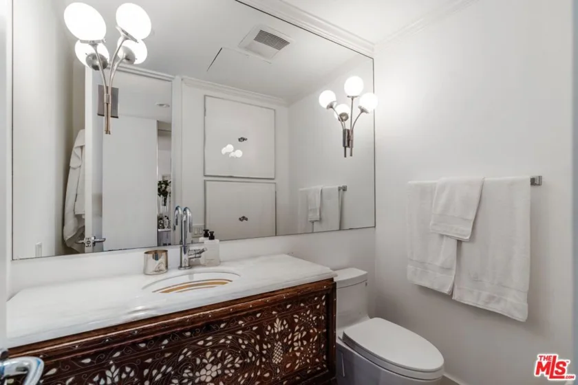 9255 Doheny Road #703 photo 10
