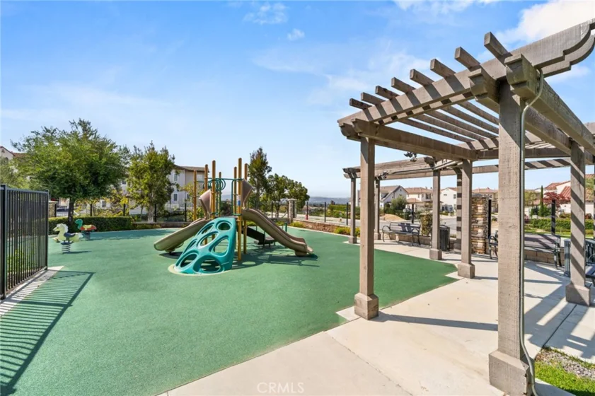 18627 Clubhouse Drive photo 40