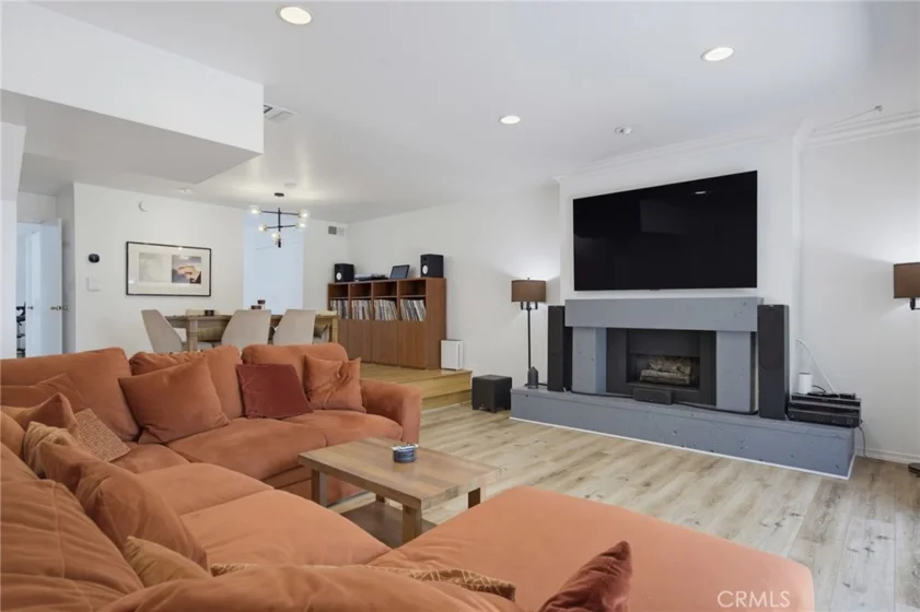 1850 Midvale Avenue #13 photo 35