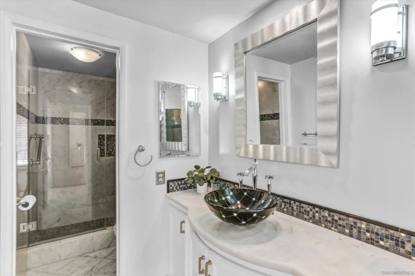 2410 Albatross Street #9 photo 27