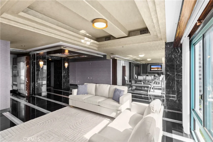 10336 Wilshire #703 photo 6