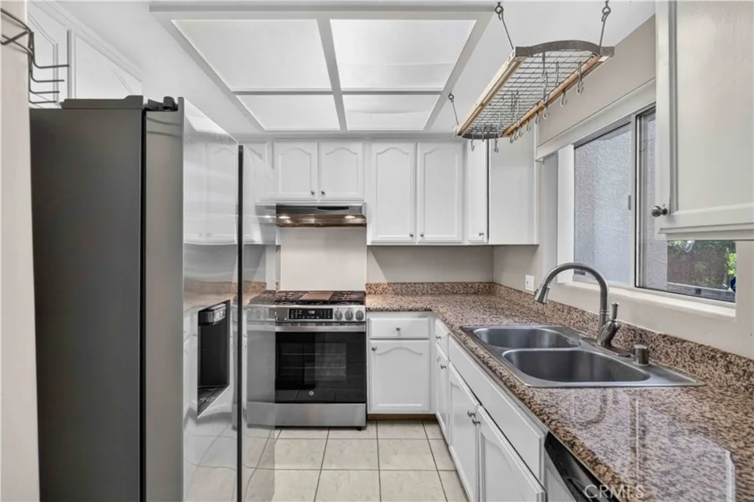 411 N Jackson #105 photo 10