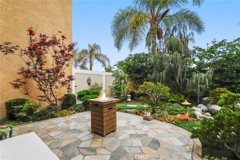 2 Serena Way photo 28