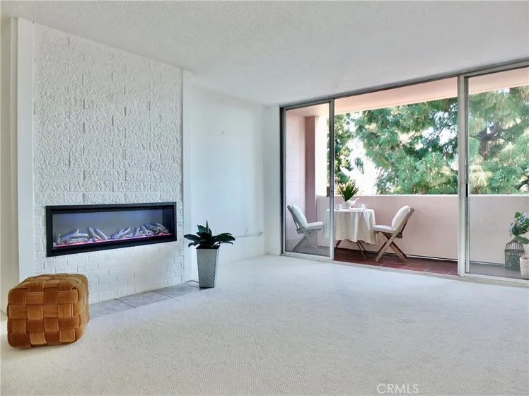 421 S La Fayette Park Place #628 photo 1
