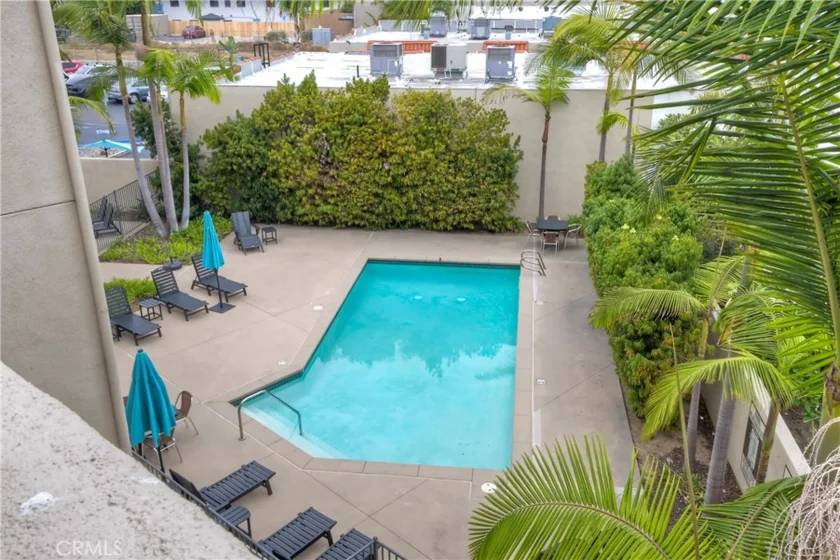 543 Laguna Drive photo 24