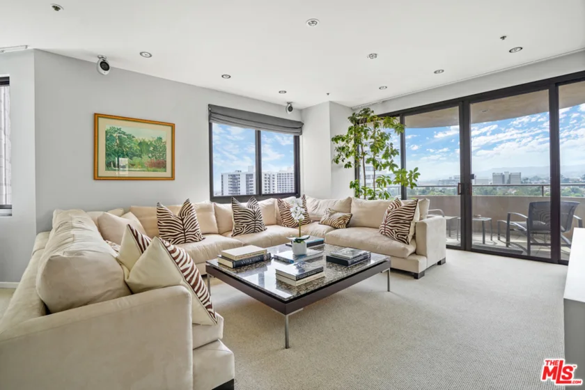 10560 Wilshire Boulevard #1101 photo 1