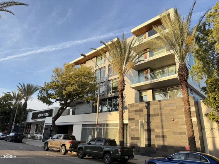 482 S Arroyo #410 photo 1