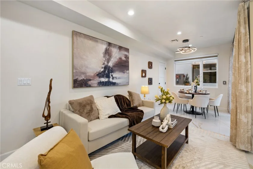 1649 N Lake Avenue #1 photo 24