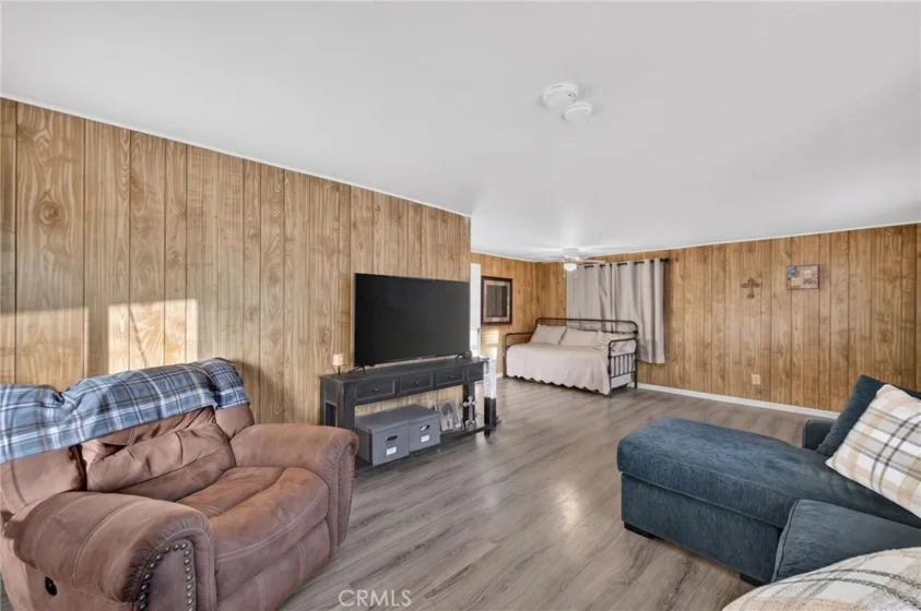 41926 Juniper photo 16