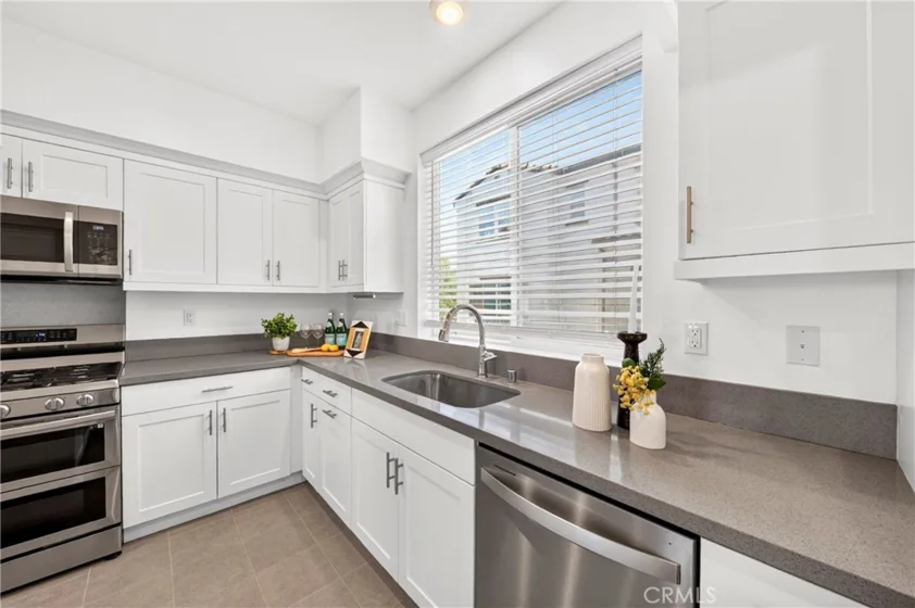 249 N Magnolia #3 photo 6