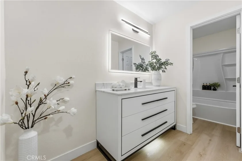 278 N Wilshire #B31 photo 15