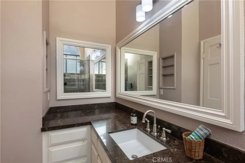 17151 Corbina photo 18