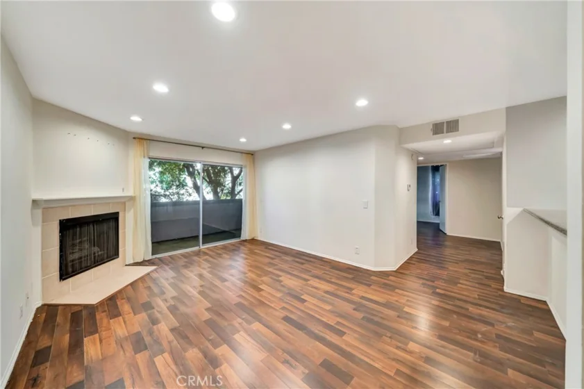 7640 Oso Avenue #213 photo 1