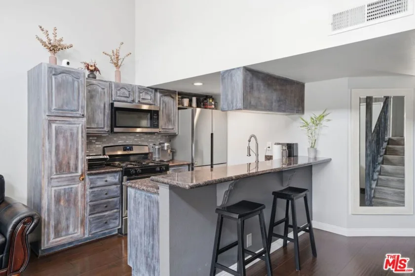 15946 Vanowen Street #209 photo 14
