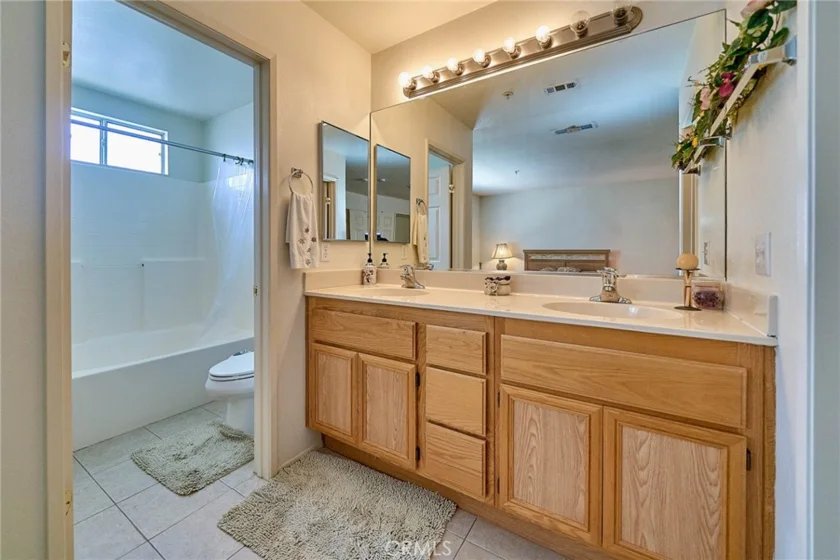 9008 Primavera Lane photo 18