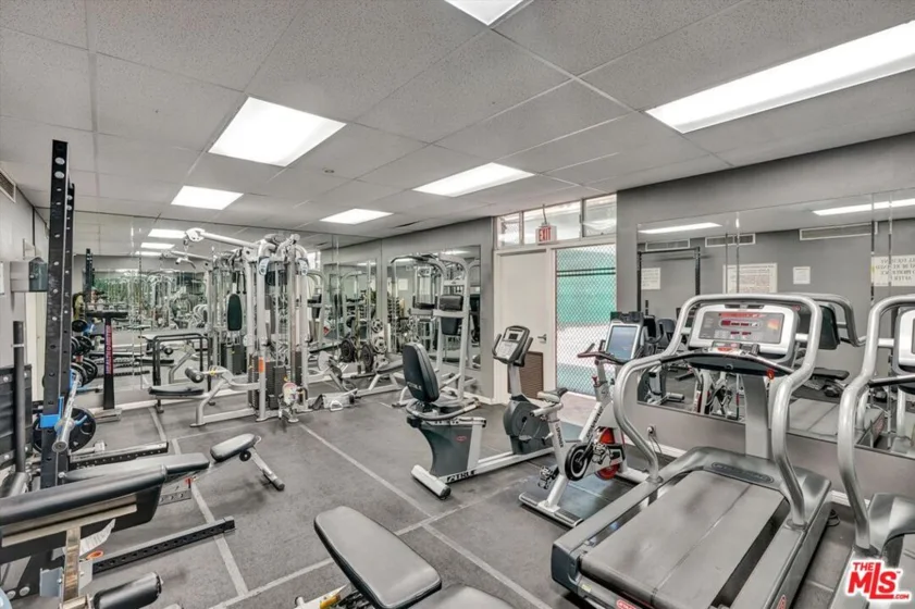 10535 Wilshire Boulevard #1610 photo 9