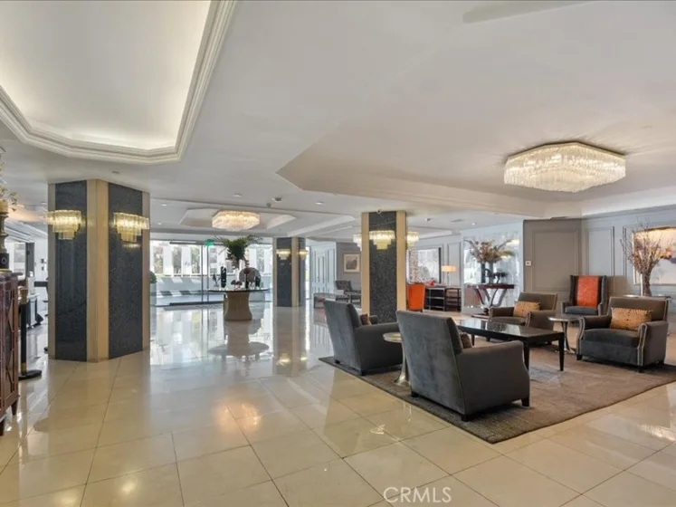10660 Wilshire Boulevard #302 photo 4