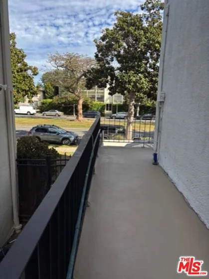 511 San Vicente Boulevard #107 photo 16