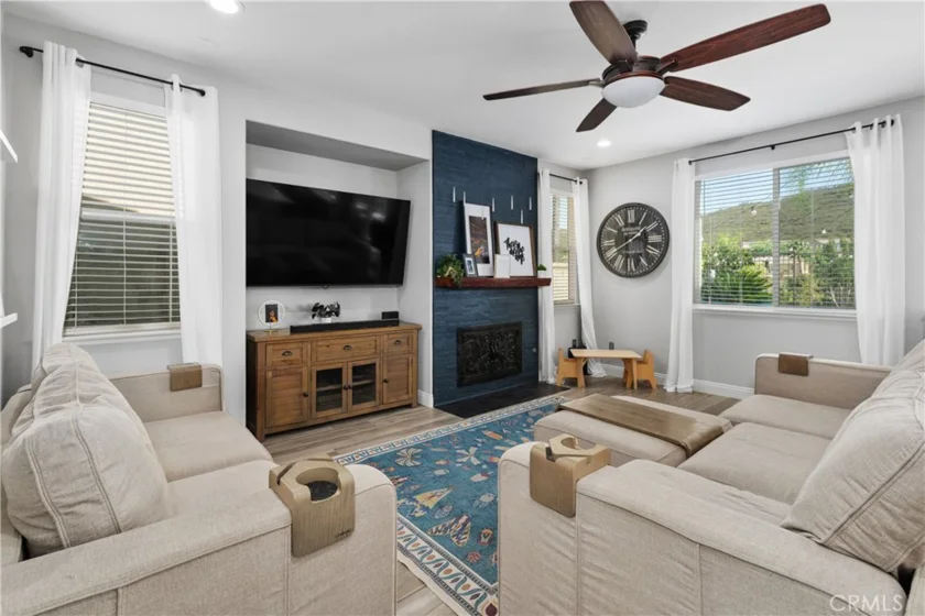 27098 Tube Rose Street photo 13