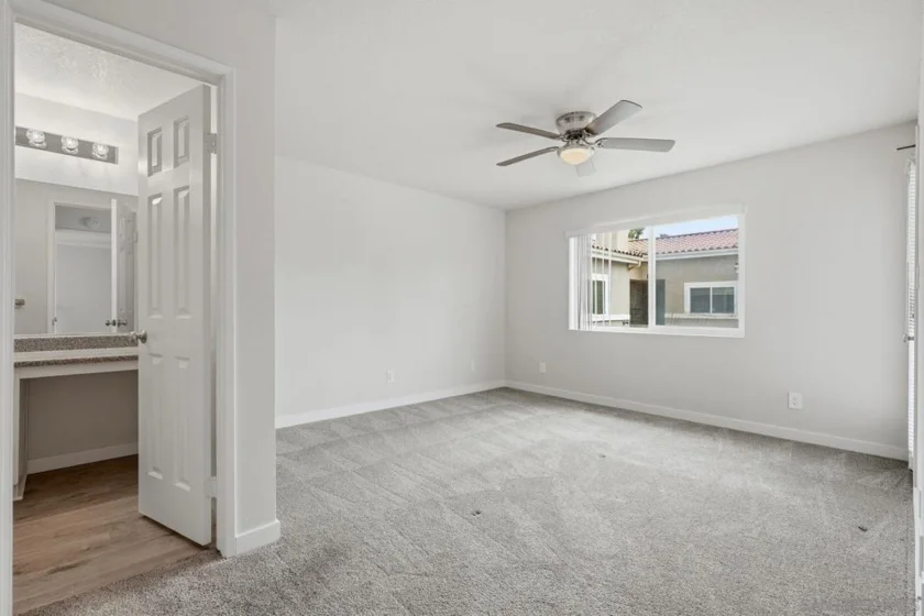 7425 Charmant #2902 photo 7