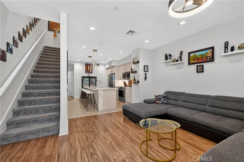 4810 Long Beach photo 11