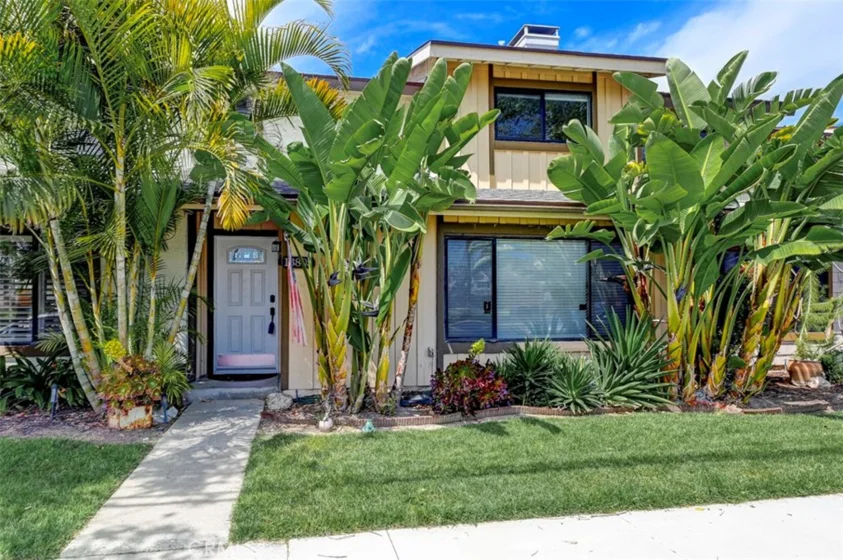 13805 Browning Avenue #9 photo 1