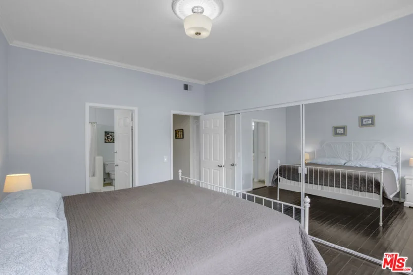 8171 Racepoint Drive #104 photo 25