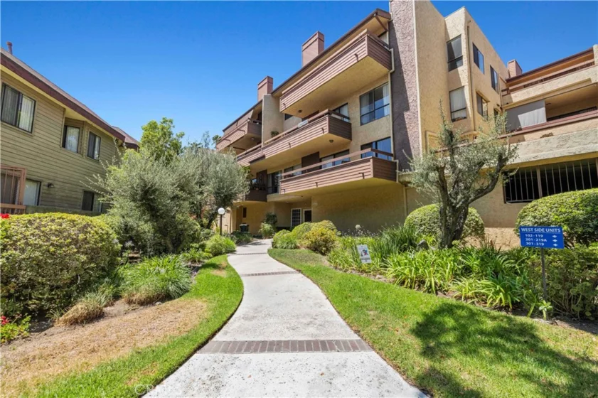 444 Piedmont Avenue #216 photo 34