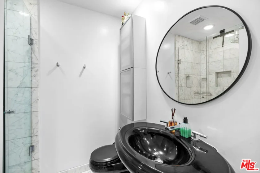 1515 S Beverly Drive #202 photo 6