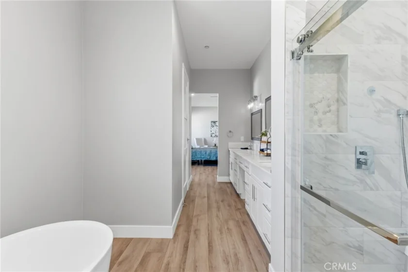 24940 Hayes photo 10