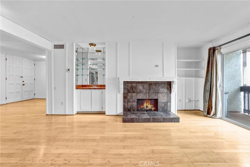 5334 Lindley Avenue #219 photo 15