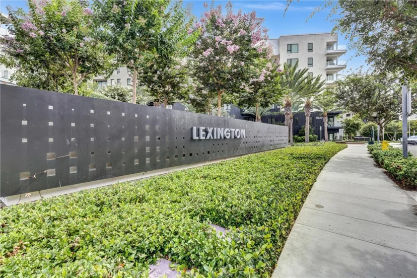 2307 Rivington photo 1