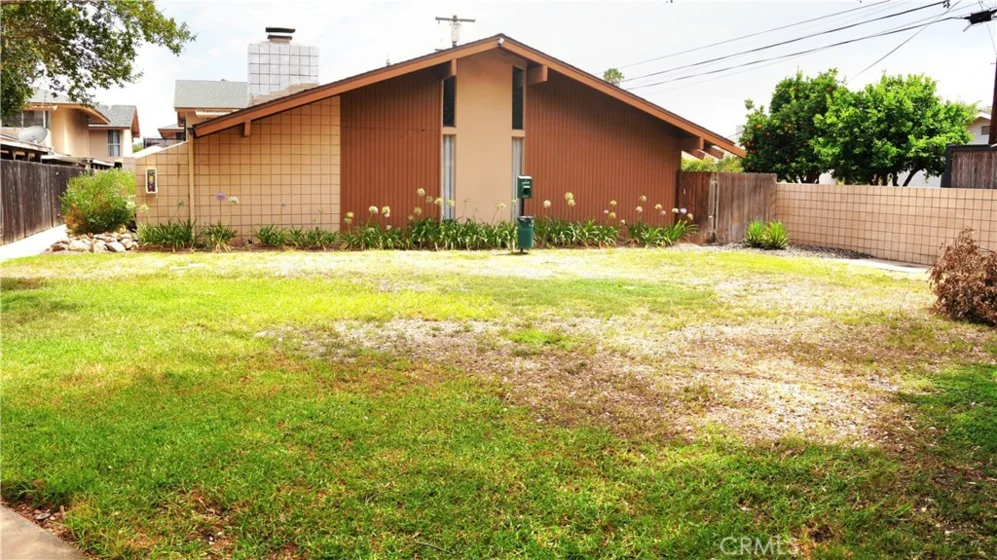 1263 Oakdale photo 19