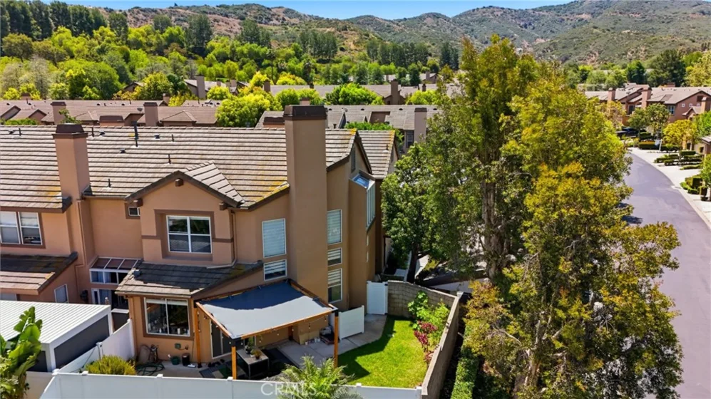 1176 S Country Glen photo 3