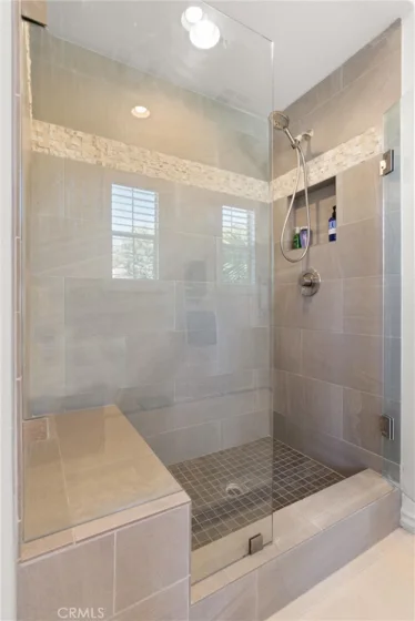 8239 Noelle Drive photo 25