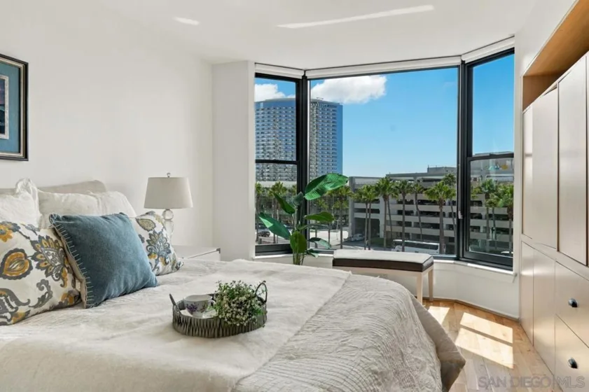 500 W Harbor Drive #504 photo 26