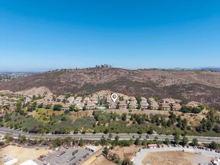 2099 Silverado Street photo 38