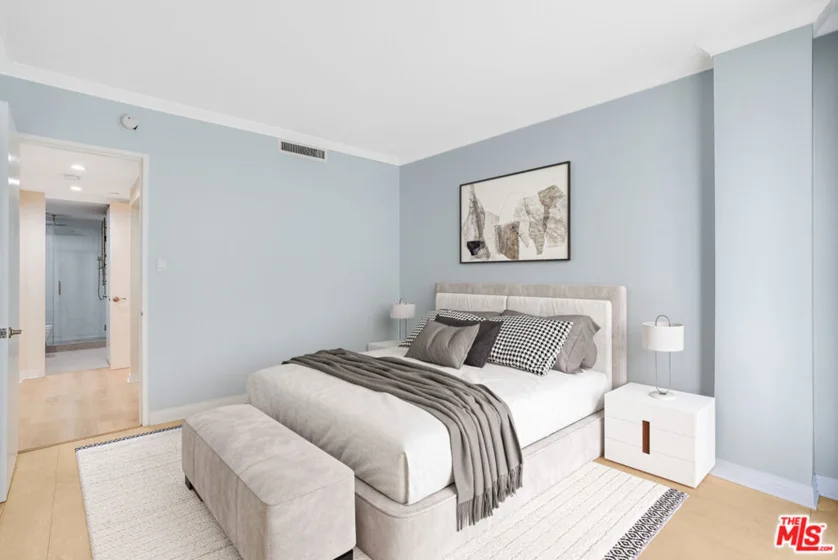 10433 Wilshire Boulevard #405 photo 28