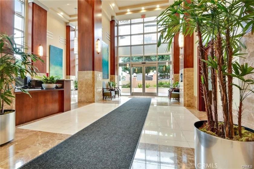 488 E Ocean Boulevard #105 photo 9