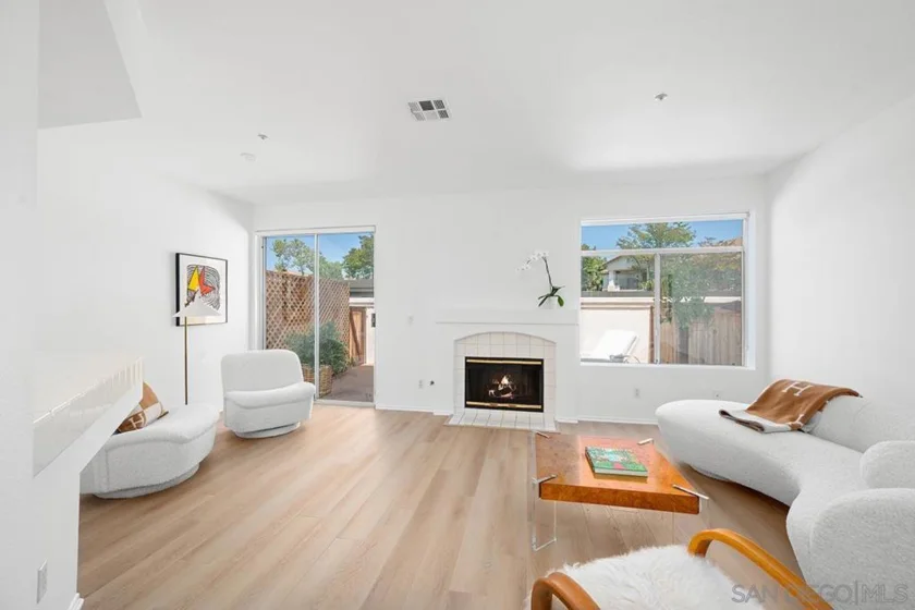 11382 Via Rancho San Diego #D photo 2