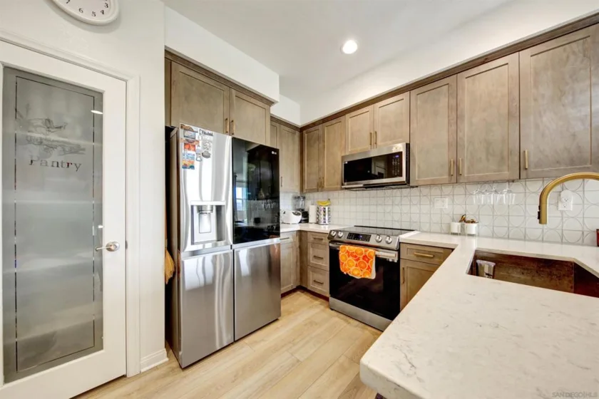 2708 Juniper Berry photo 6