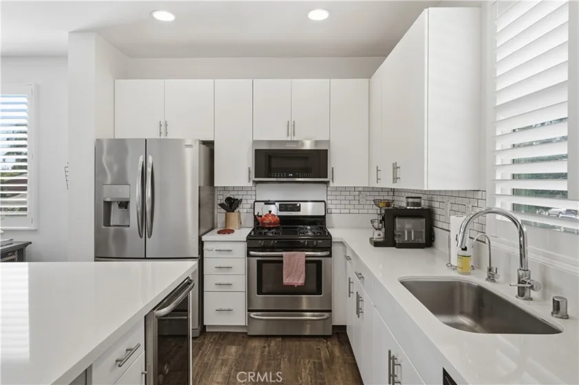 809 S Anaheim Boulevard #101 photo 14