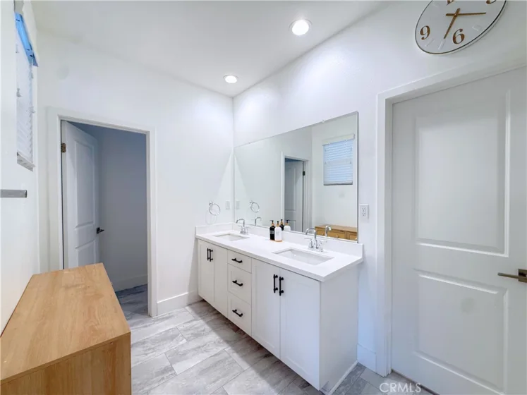 4172 Horvath #102 photo 12